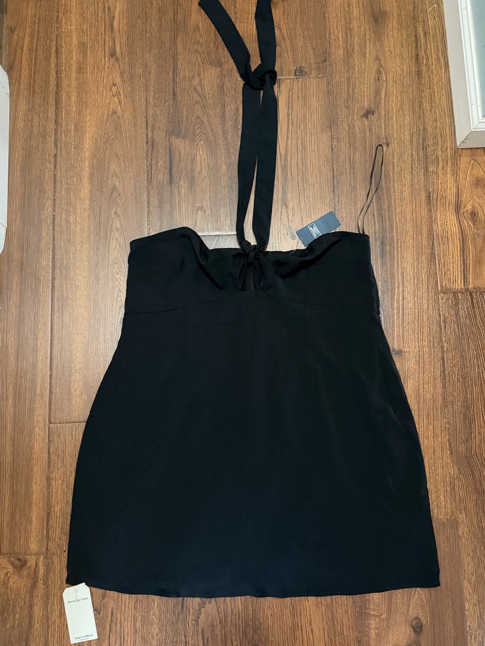 NWT Abercrombie & Fitch Black Keyhole Halter Tie Mini Dress XL